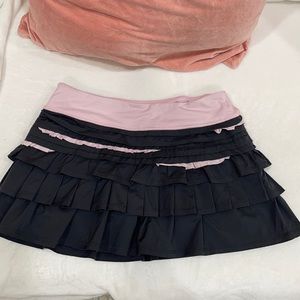 Super rare* Lululemon size 6 skirt. Back on Track pink and dark charcoal. 13”